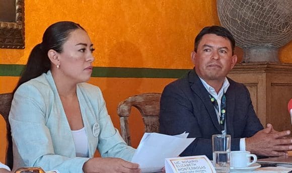 Norma Layón se reúne con líderes de juntas auxiliares y talentos de Texmelucan