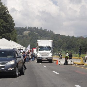 Abren un carril de la autopista México-Puebla de manera permanente