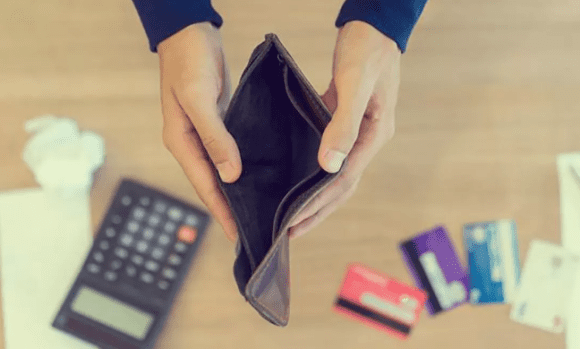 El 66% de personas en México vive con lo necesario