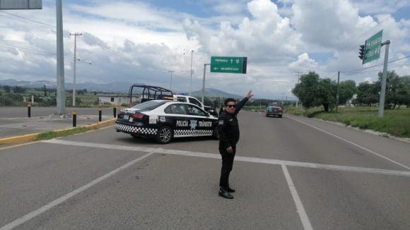 Van tres cuerpos localizados en Amozoc y Vía Corta