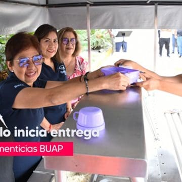 Rectora Lilia Cedillo inicia entrega de Becas Alimenticias