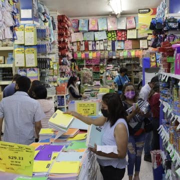 Feria de regreso a clases en Tehuacán