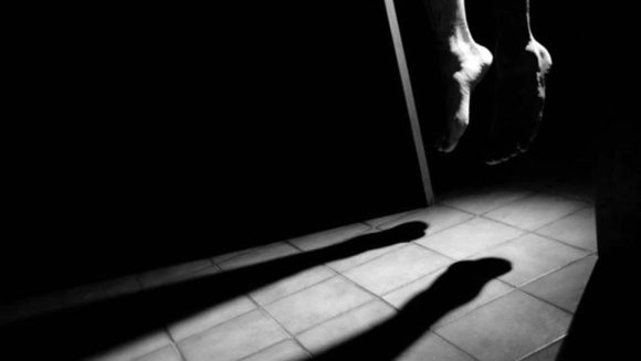 suicidioahorcamientogenerico-focus-0.04-0.31-966-544 Niña de 11 años puso fin su vida en el patio de casa