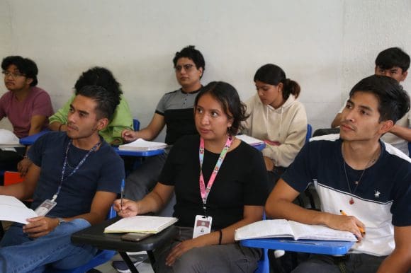 Ofrece SEP a universitarios cinco nuevas opciones de titulación