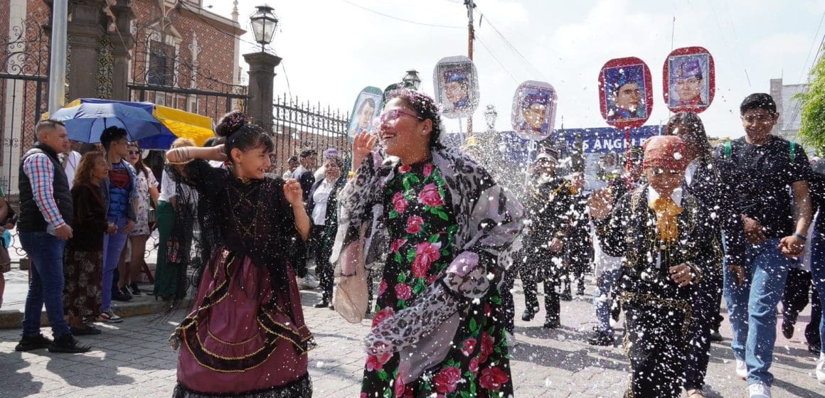 Texmelucan celebra el desfile por el aniversario del inicio de la independencia