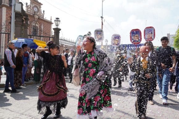Texmelucan celebra el desfile por el aniversario del inicio de la independencia