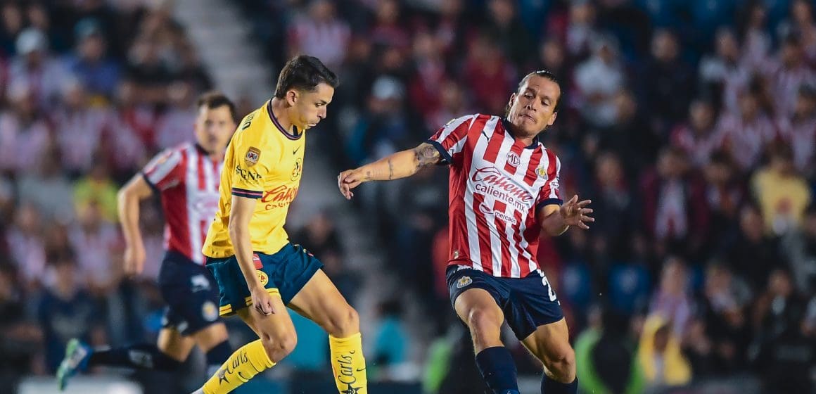 América vence a Chivas en el Clásico Nacional