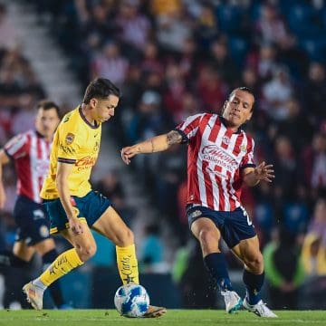 América vence a Chivas en el Clásico Nacional