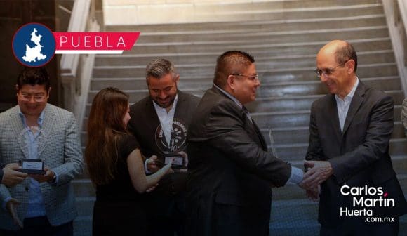 Reconocen trayectorias de empresas poblanas de diez