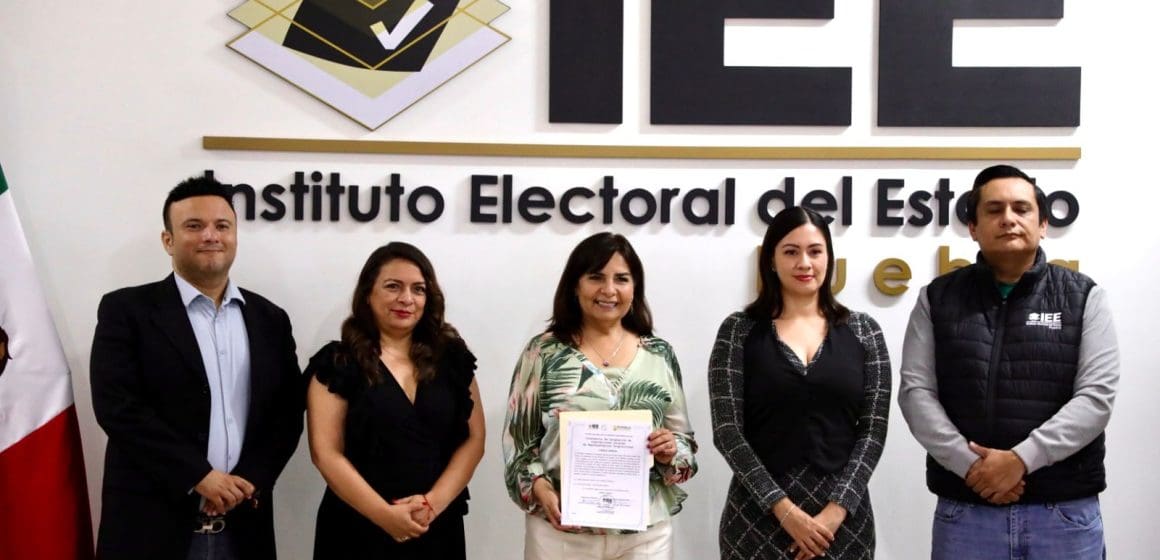 Beatriz Manrique recibe constancia como diputada por el PVEM  