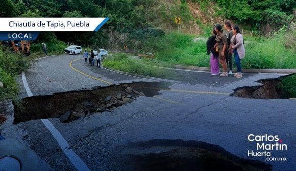 Daños en carretera Chiautla-Chila-Tulcingo tiene incomunicados a pobladores      