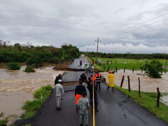 Suman 22 muertos en México por el paso de ‘John’