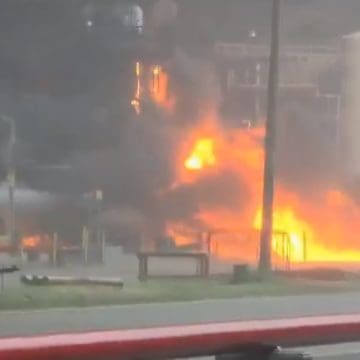 Reportan incendio en refinería de Salina Cruz