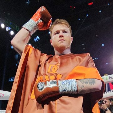 Canelo vence a Berlanga sin conseguir nocaut