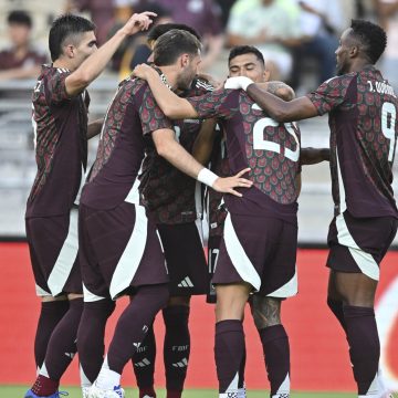 México vence a Nueva Zelanda; afición los abandona