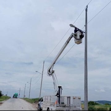 Secretaría de Servicios Públicos continúa con mantenimiento a puntos de Luz en la ciudad