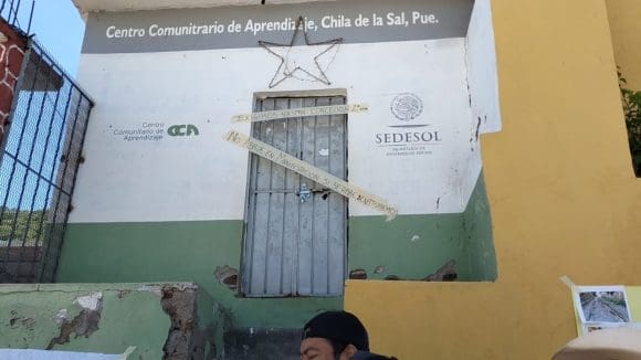 Toman alcaldía de Chila de la Sal, el presidente deja obras inconclusas y sin agua