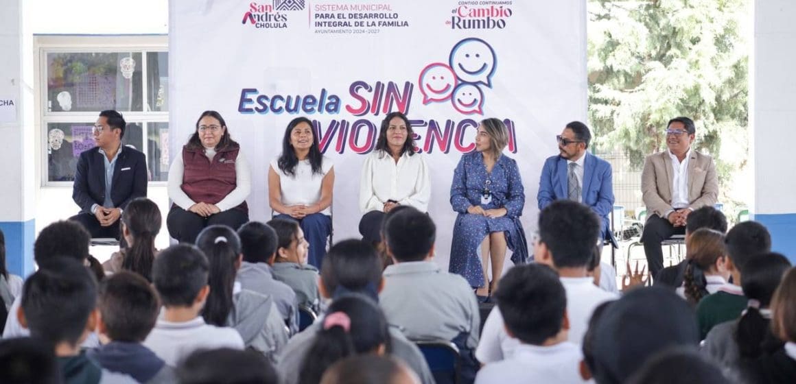 Reactiva Lupita Cuautle el programa “Escuela sin Violencia” en San Andrés Cholula