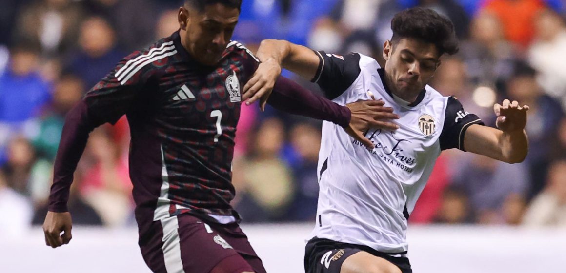 Selección Mexicana empató con el Valencia en el Cuauhtémoc