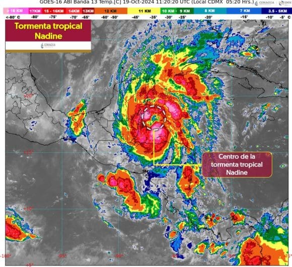 ‘Nadine’ se desplaza hacia Belice afectando la Península de Yucatán