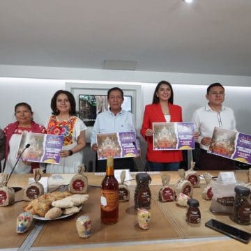 Presentan en Congreso del Estado actividades por Día de Muertos en Tochimilco y Atzitzihuacan