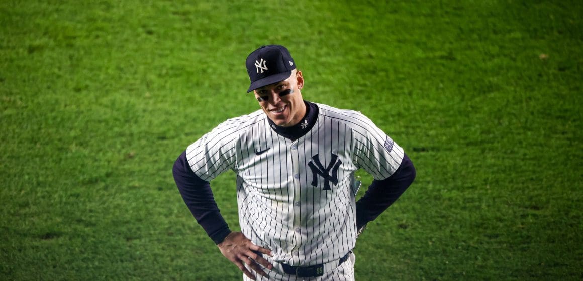 Los Yankees pegan dos veces ante los Guardianes en la Serie de Campeonato en la Liga Americana