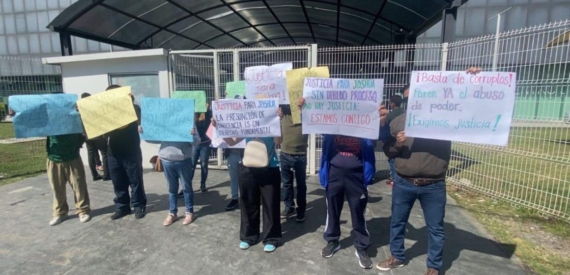 Se manifiestan contra detención arbitraria de la Policía Municipal de Puebla