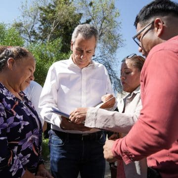 Gobierno de Pepe Chedraui inicia pavimentación de calles en Amalucan y El Salvador