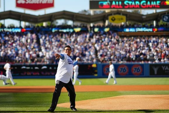 Rendirá  homenaje la MLB homenaje a Fernando Valenzuela en la Serie Mundial