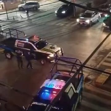 Sicarios asesinan a conductor de auto deportivo en bulevar Juan Pablo II