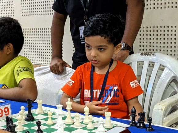 Niño de 3 años, el ajedrecista más joven en el ranking mundial