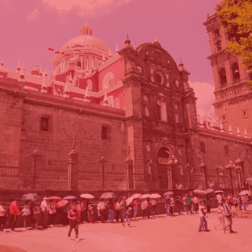 Puebla iluminará su catedral durante el #RedWeek para visibilizar la persecución de los cristianos