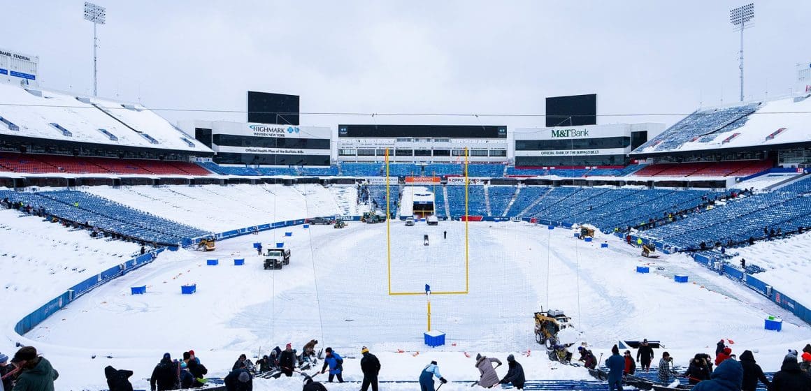 Los Bills de Buffalo convocan a aficionados para retirar nieve por próximas nevadas
