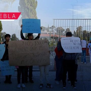 Estudiantes de la UTP se vuelven a manifestar; bloquean accesos