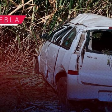 Estudiantes de medicina terminan heridos tras accidente en Atencingo