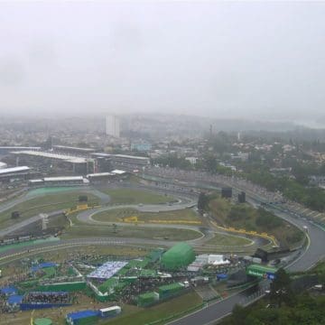 Por lluvia posponen para el domingo clasificación del GP de Brasil