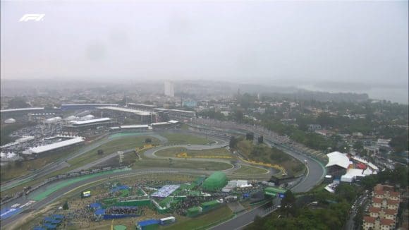 Por lluvia posponen para el domingo clasificación del GP de Brasil