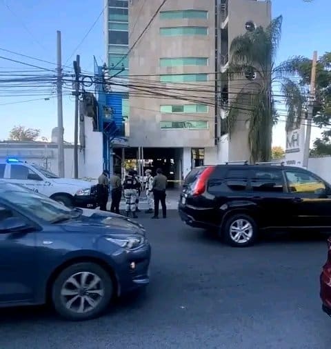 Paciente asesina a su homeópata en Monterrey