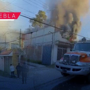 Por “mala maniobra” incendio consume vivienda en la colonia Riego Sur