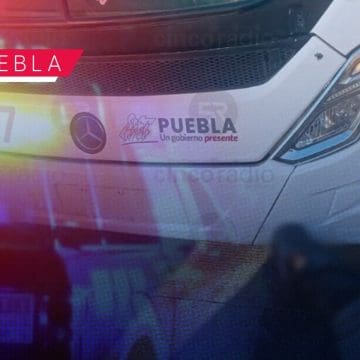 Joven cruza inesperadamente la 11 Sur y es golpeada por RUTA