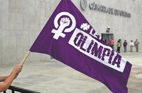 Estudiantes y activistas promueven primera sentencia por violencia digital con IA en el mundo