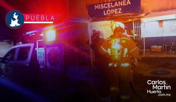 Miscelánea se incendia en Infonavit Agua Santa