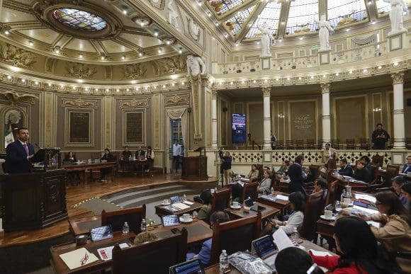 Proponen al Congreso endurecer penas por agresiones a periodistas en Puebla