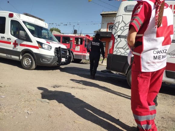 Un muerto y dos heridos deja explosión de polvorín