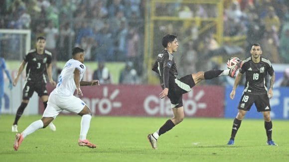 México pierde 2-0 ante Honduras