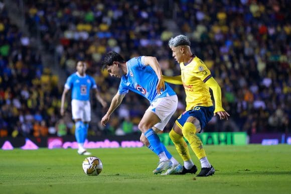 América y Cruz Azul quedaron a deber en la ida de las Semifinales, la Máquina tiene ventaja