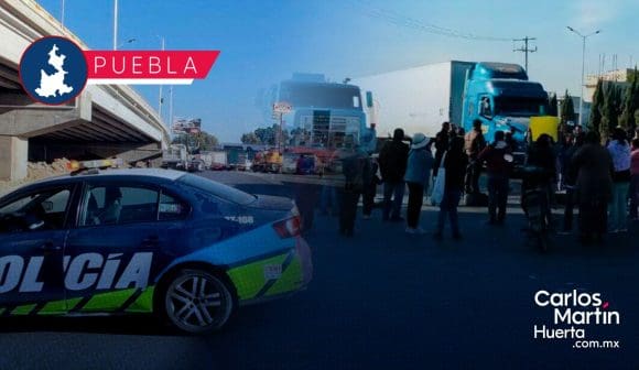 Bloquean la Vía Corta a Santa Ana en ambos sentidos; exigen puente peatonal