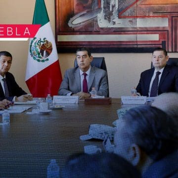 Sergio Salomón y Alejandro Armenta sostienen reunión con Mesa de Seguridad