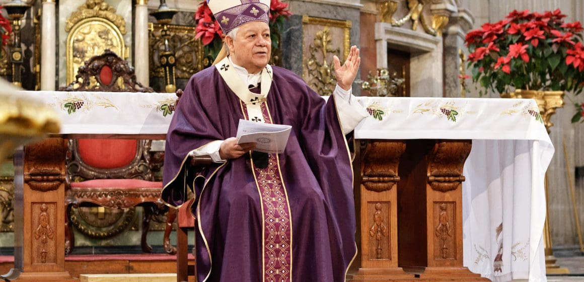 Arzobispo de Puebla exhortó a trabajar por la paz, la unión familiar y la concordia