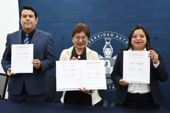 Encabeza Lilia Cedillo revisión del Contrato Colectivo de Trabajo con ASPABUAP y SITBUAP
